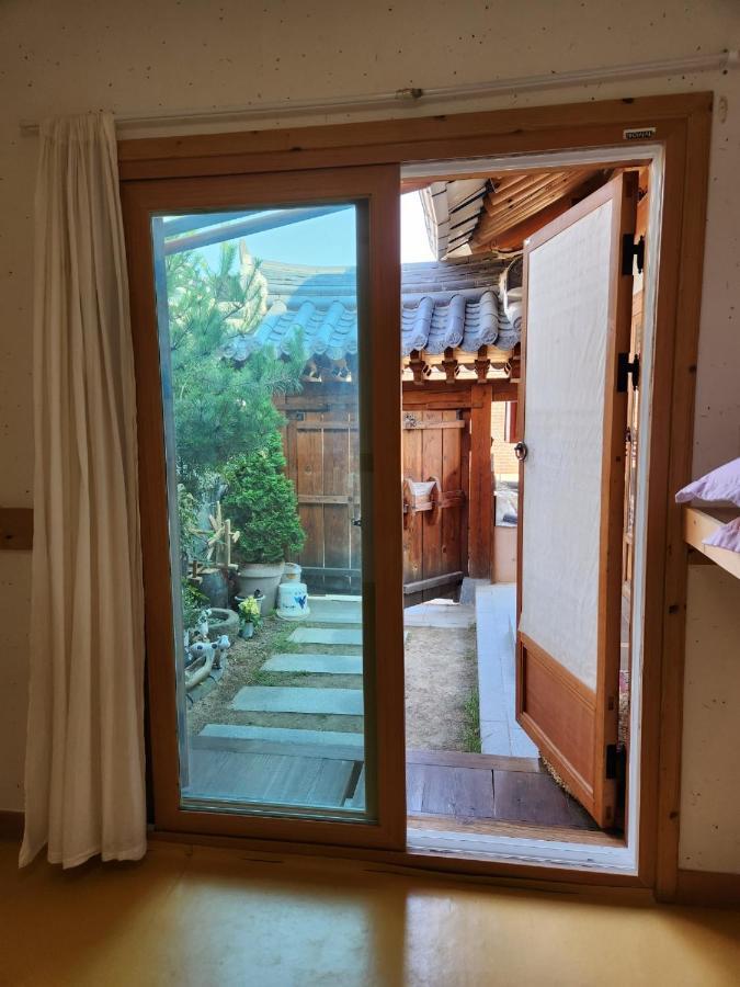 Beautiful House Hotel Jeonju Eksteriør billede