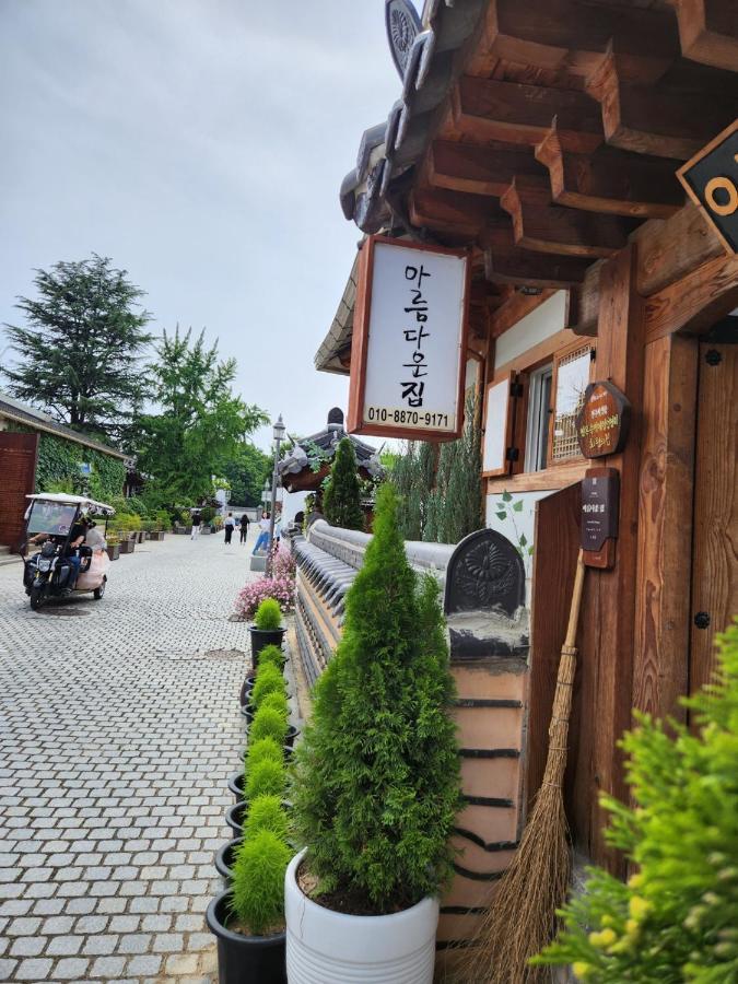 Beautiful House Hotel Jeonju Eksteriør billede