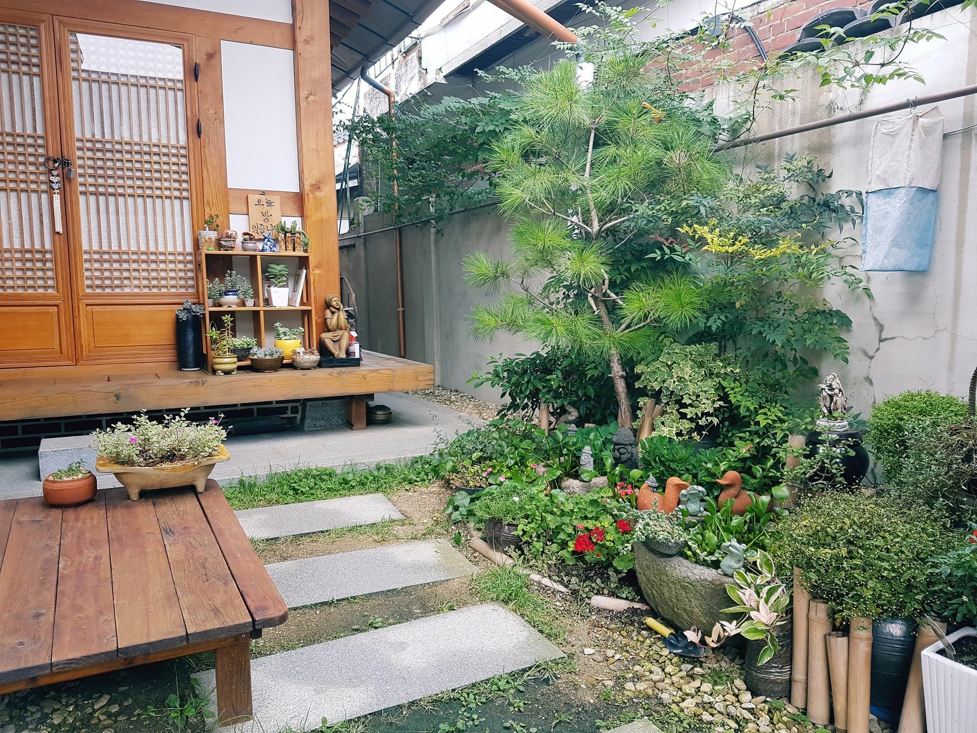 Beautiful House Hotel Jeonju Eksteriør billede